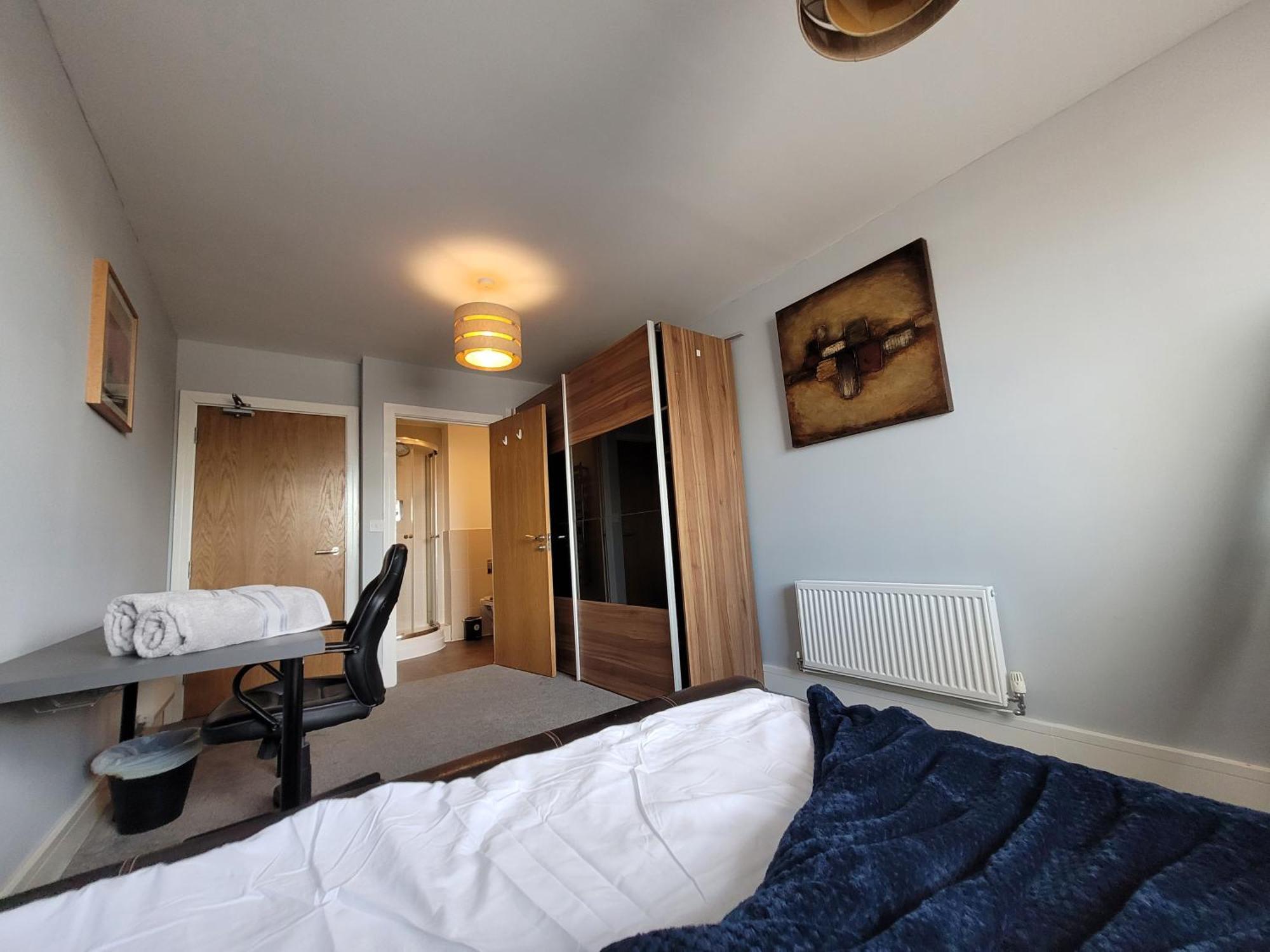 Lesley Court- A Lovely Spacious 2 Bedroom Apartment By Catchpole Stays Τσέλμσφορντ Εξωτερικό φωτογραφία