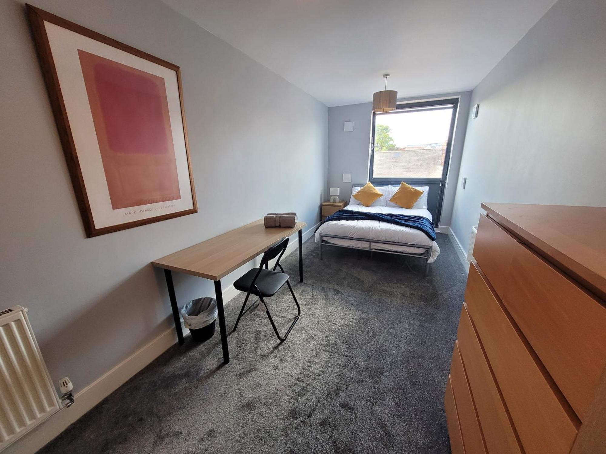 Lesley Court- A Lovely Spacious 2 Bedroom Apartment By Catchpole Stays Τσέλμσφορντ Εξωτερικό φωτογραφία
